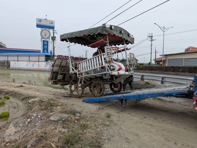 農耕機清洗再上路 屏縣府鎖定熱區加強稽查 5 E59C964E38081E4BBA5E9818BE8BCB8E8BB8AE8BC9BE68EA5E9A781E8BEB2E88095E6A99FE585B7 0