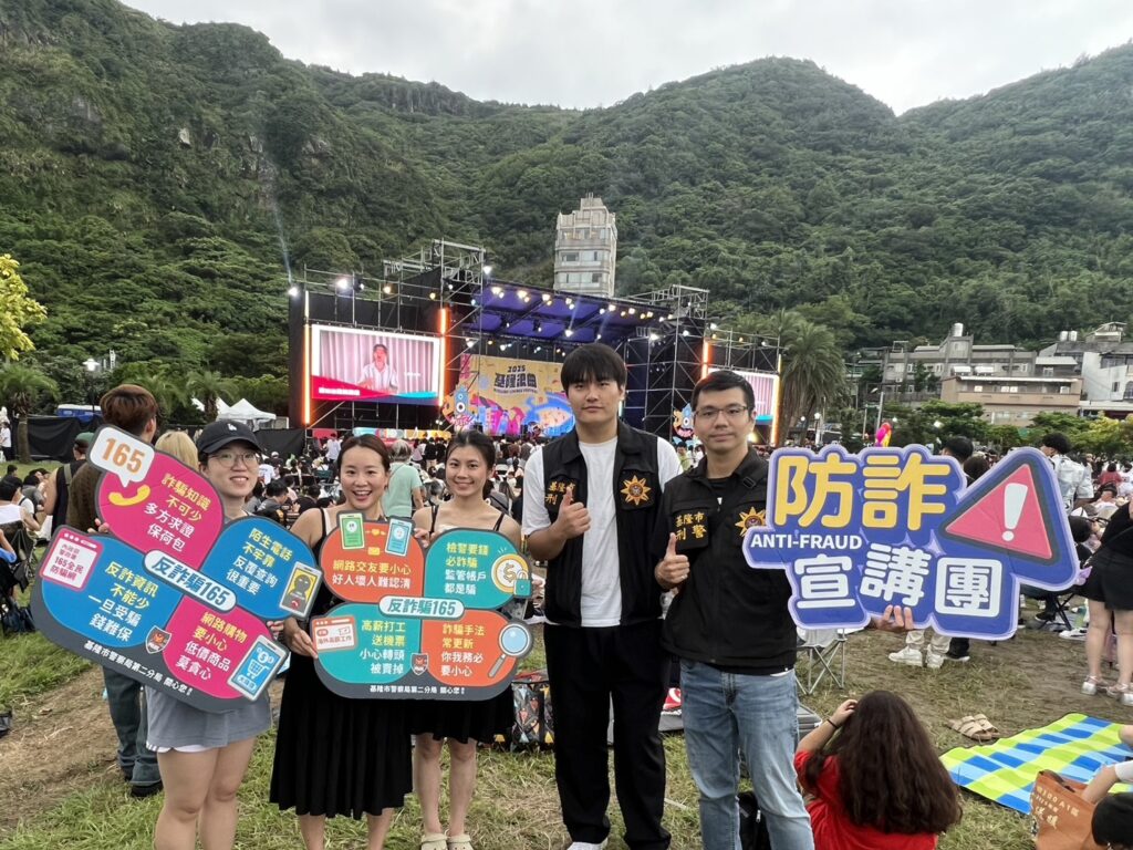 基二警結合浪曲嘉年華 帶領青少年朋友提升自我保護力 4 四 18