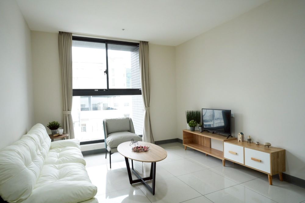 《圖說》三房型實品屋客廳空間示意圖。〈城鄉局提供〉