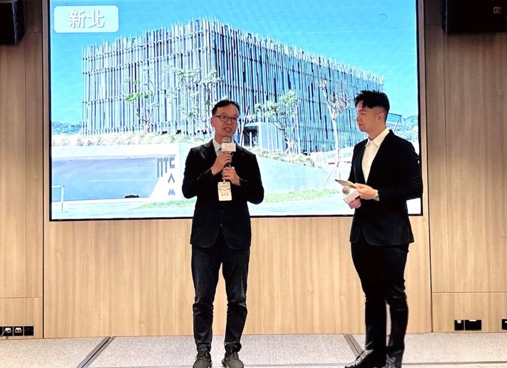 前進星馬拓展觀光 北台4市推介會盛況空前 2 《圖說》新北市觀旅局長楊宗珉於新加坡推介會介紹新北市必訪景點與特色玩法。〈觀旅局提供〉