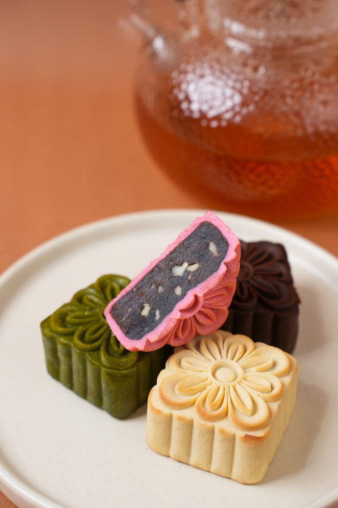 02 屋馬餐飲集團推出午茶系列桃山月餅