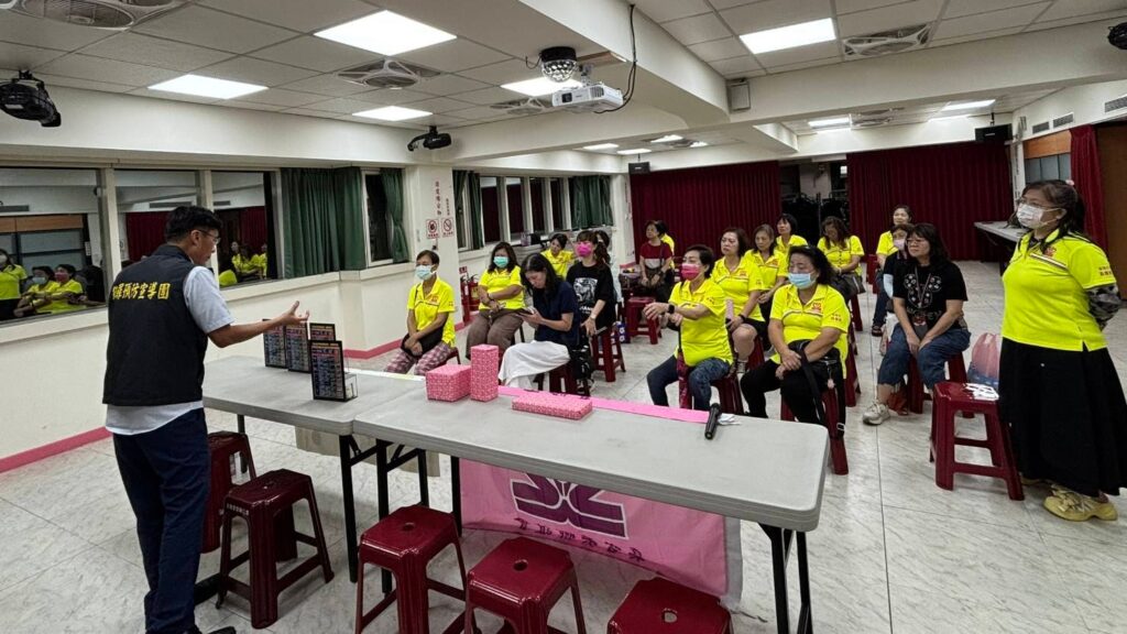 基警少年隊前進社區反毒宣導揭開毒品精美偽裝 2 MEITU 20250806 113415487