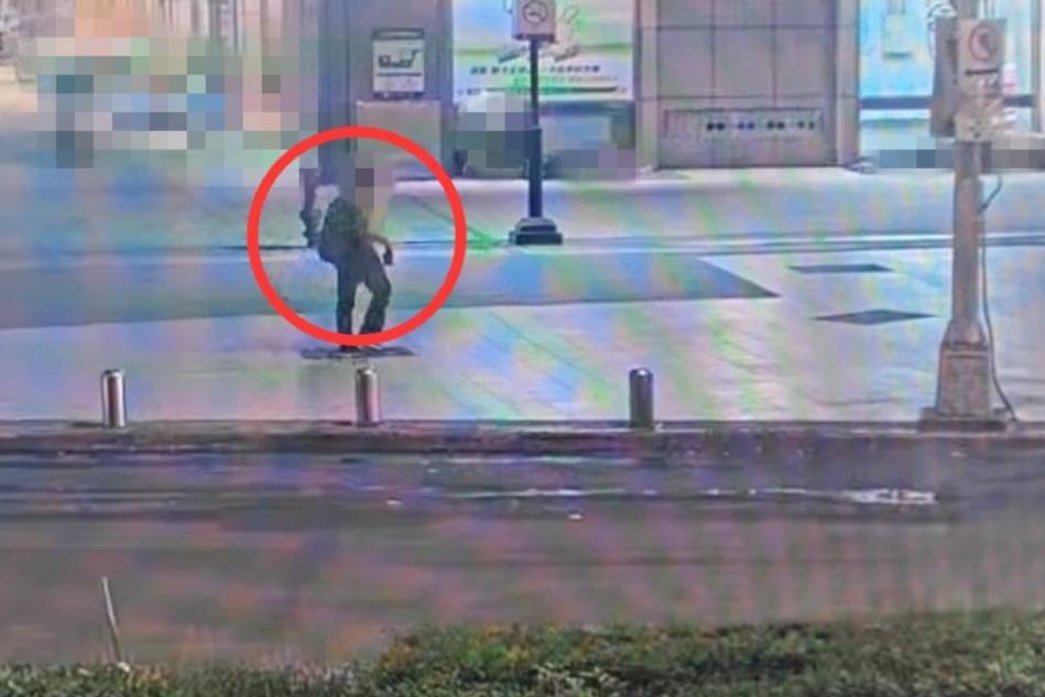 路過順手外帶 男竊賣場門口2袋食物 遭警移送法辦 2 MEITU 20250814 074204674