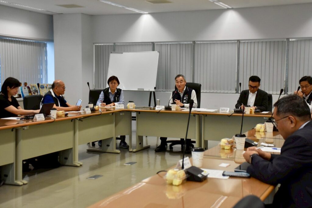 中市府日前召開美提高關稅對台中主要產業拓展海外市場座談會