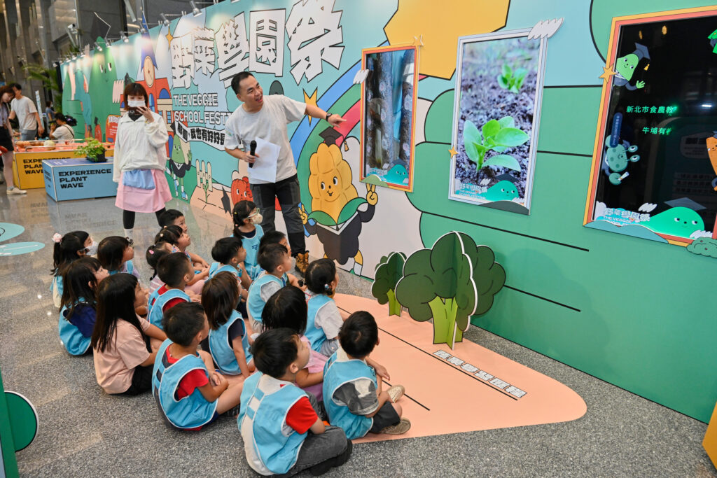 向學童介紹蔬果生長過程 0