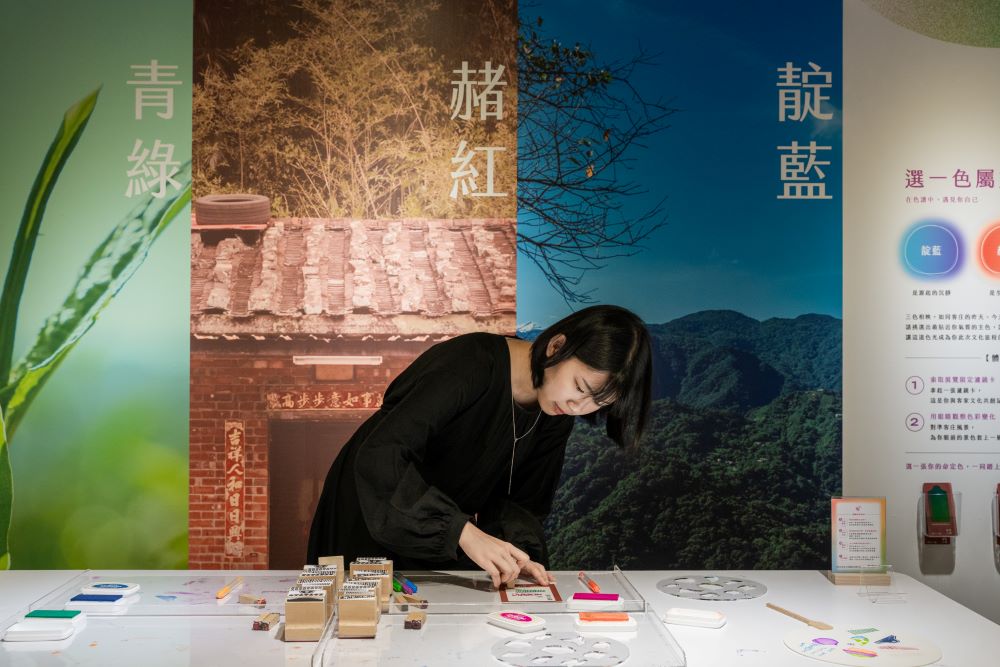 《圖說》以醃漬食品呼應新北客家文化，用二十年發酵出甘、醇、香的成果。〈客家局提供〉