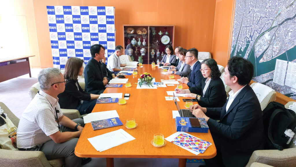 尼崎市松本市長親自接待數位局團隊交流市政議題