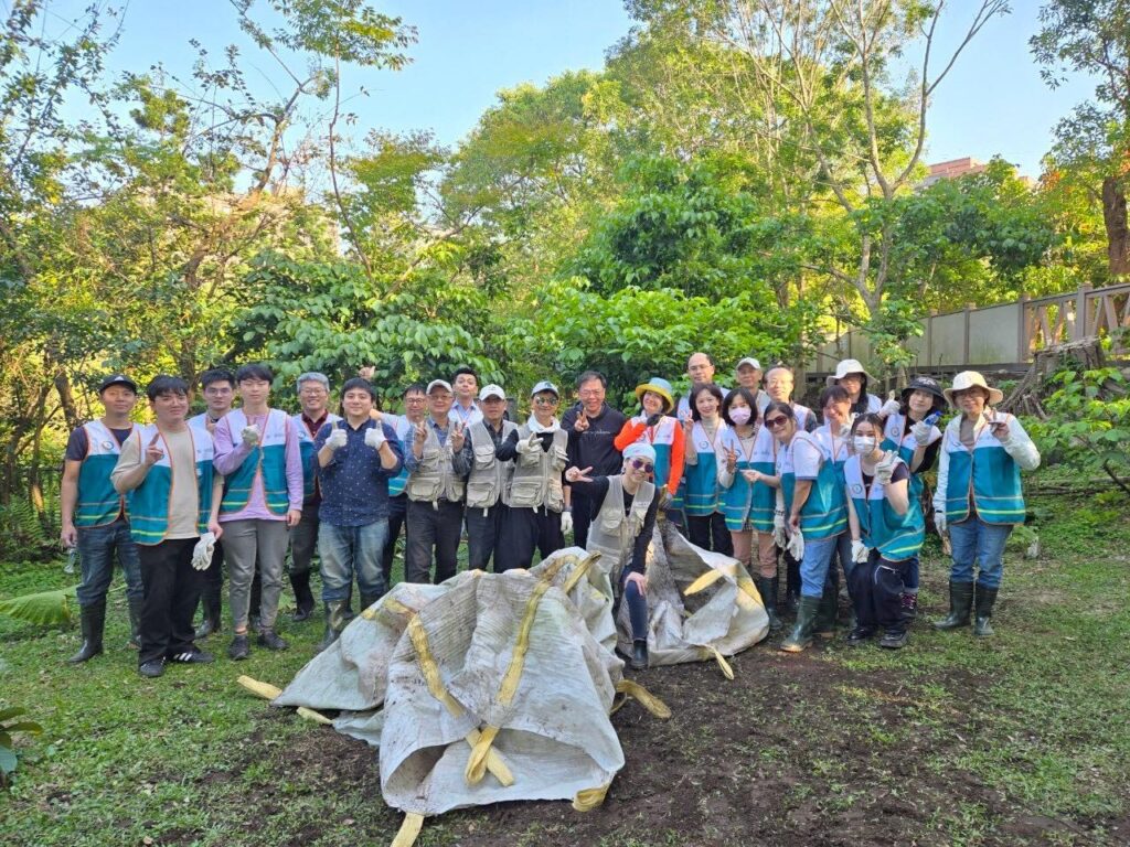 志工隊成員不僅年齡層廣泛，還有不少家庭志工