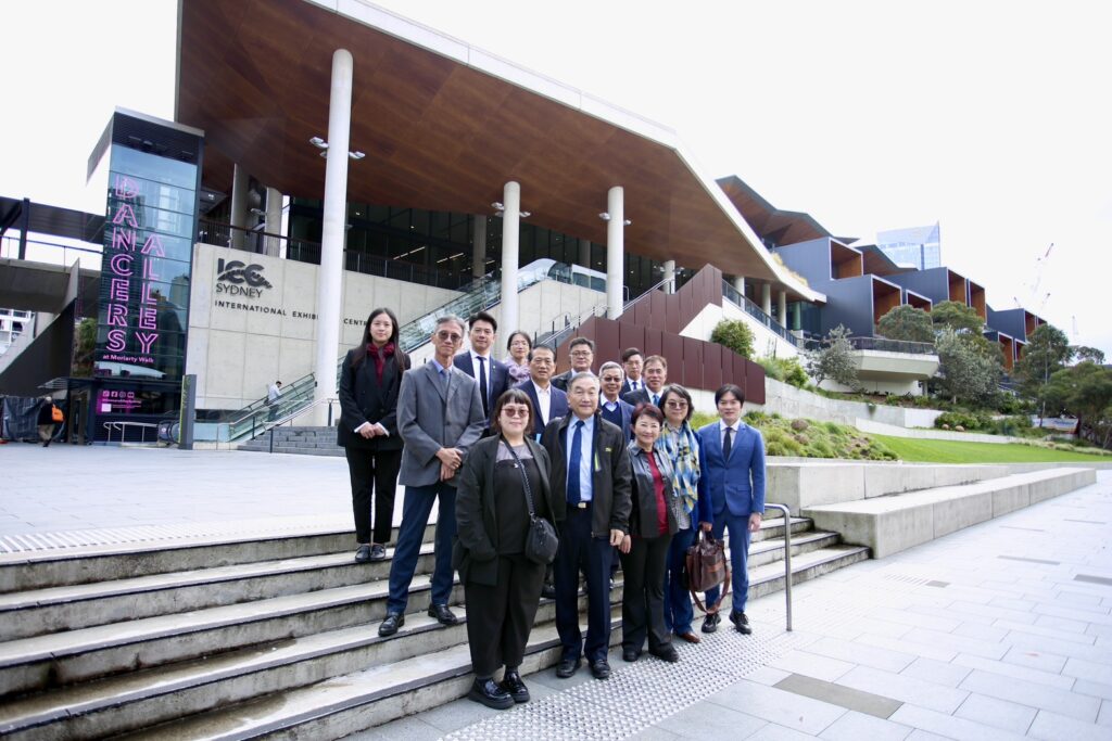 昨 7 盧市長率團訪雪梨會展中心