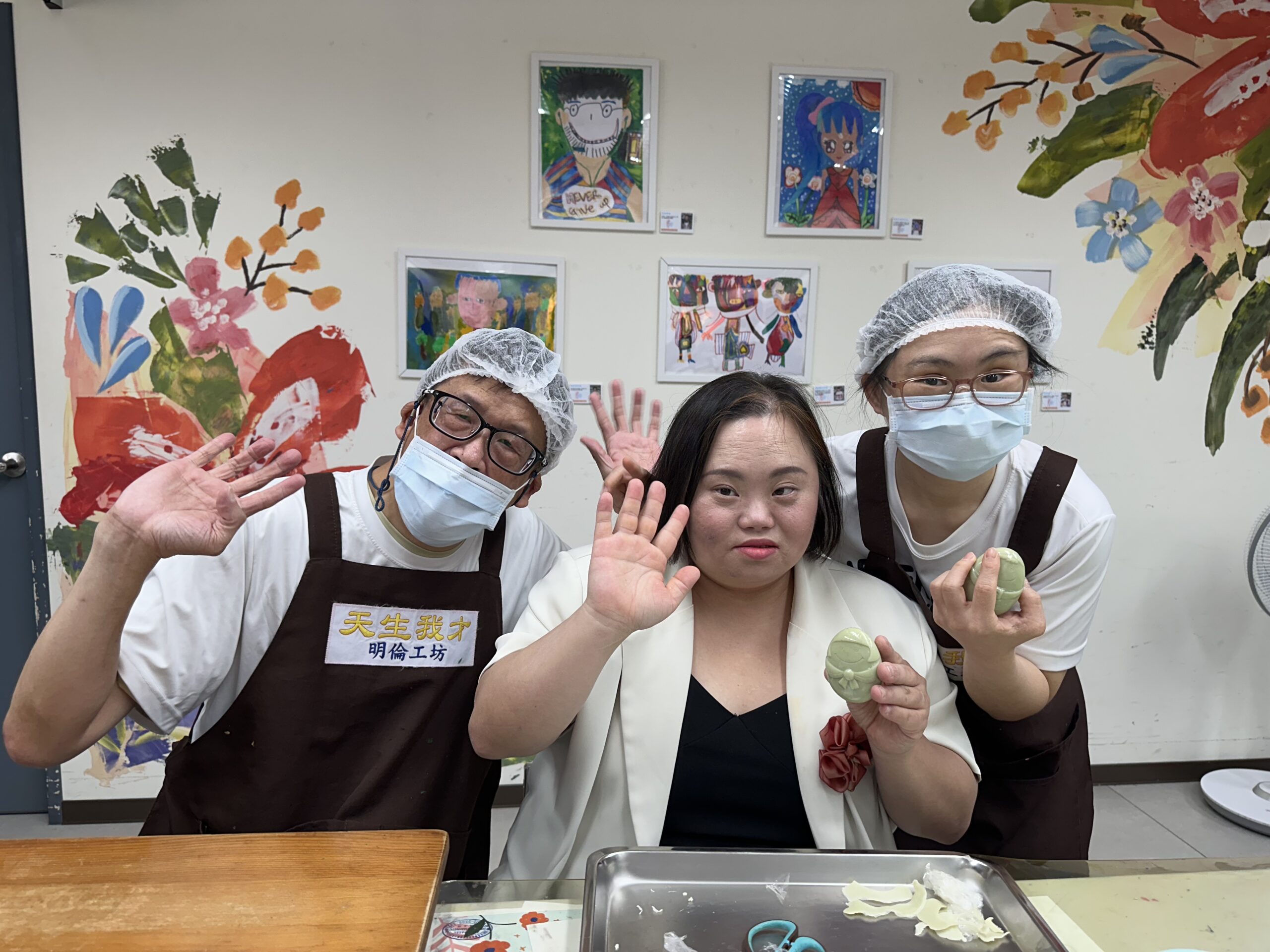 鄭恩惠體驗手工皂製作 scaled