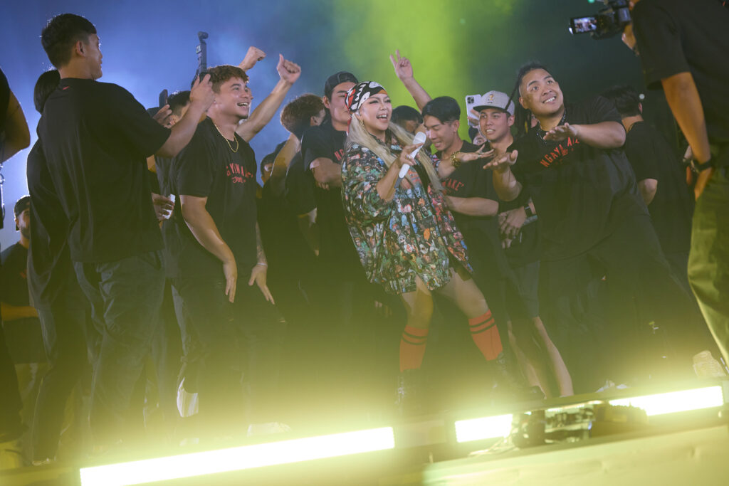 張惠妹大巨蛋獻唱大師兄林智勝引退賽!林宥嘉推華語首張液態膠專輯 1 0P4A4879