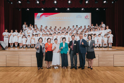 教育局局長蔡若蓮博士 JP、校監郁德芬博士 BBS, JP、校董和校長為民生書院百周年啟動禮擔任主禮嘉賓 教育局局長蔡若蓮博士 JP、校監郁德芬博士 BBS, JP、校董和校長為民生書院百周年啟動禮擔任主禮嘉賓