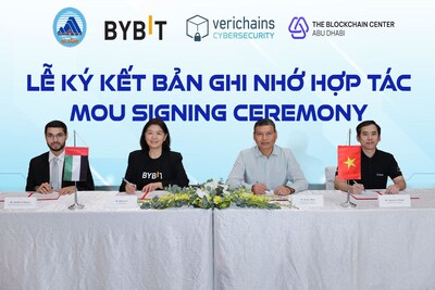 From left to right: Mr. Abdulla Al Dhaheri, CEO of Abu Dhabi Blockchain Center; Helen Liu, Co-CEO, Bybit; Mr. Ho Ky Minh, Permanent Vice Chairman of the Da Nang People’s Committee; and Mr. Nguyen Le Thanh, Founder and CEO of Verichains From left to right: Mr. Abdulla Al Dhaheri, CEO of Abu Dhabi Blockchain Center; Helen Liu, Co-CEO, Bybit; Mr. Ho Ky Minh, Permanent Vice Chairman of the Da Nang People’s Committee; and Mr. Nguyen Le Thanh, Founder and CEO of Verichains