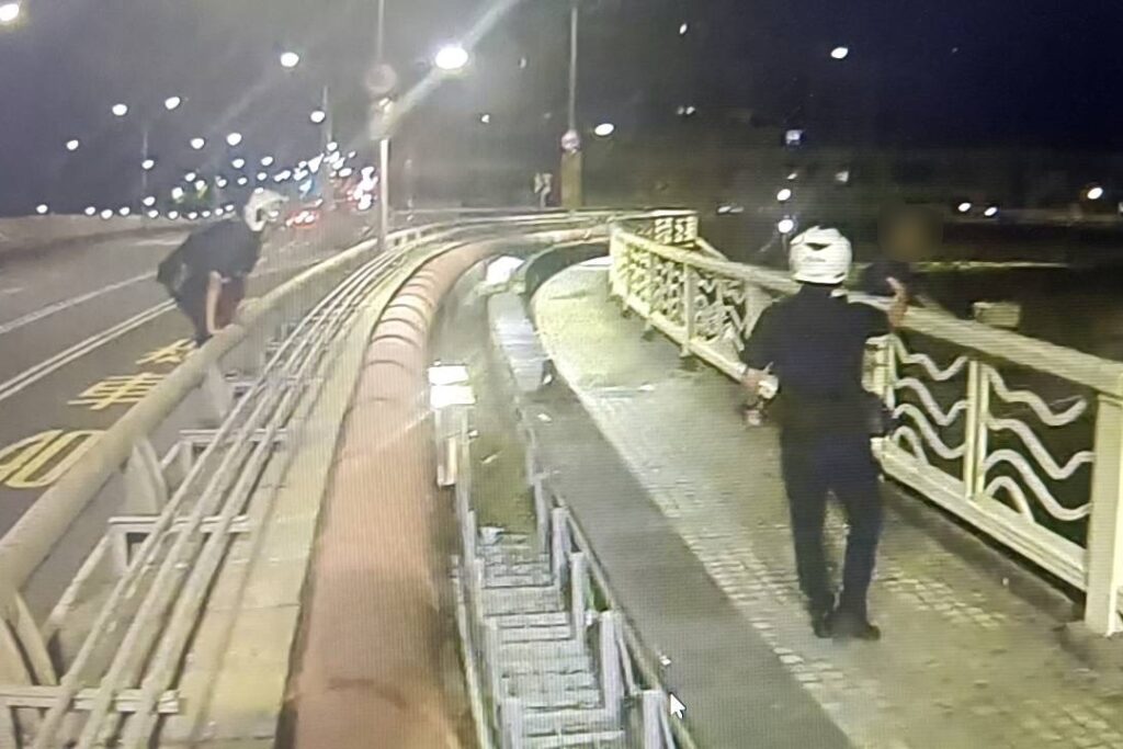 8旬翁獨自佇立大直橋 中山警及時到場阻憾事 2 MEITU 20250909 105357678