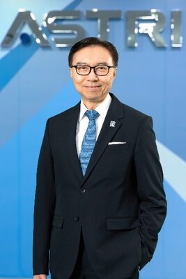 應科院董事局主席李惠光工程師表示,新一份《施政報告》彰顯特區政府前瞻思維,為本港創科生態圈注入新動力,有利產業以創新科技提升競爭力、創造就業機會和為社會帶來實質經濟效益。 應科院董事局主席李惠光工程師表示,新一份《施政報告》彰顯特區政府前瞻思維,為本港創科生態圈注入新動力,有利產業以創新科技提升競爭力、創造就業機會和為社會帶來實質經濟效益。