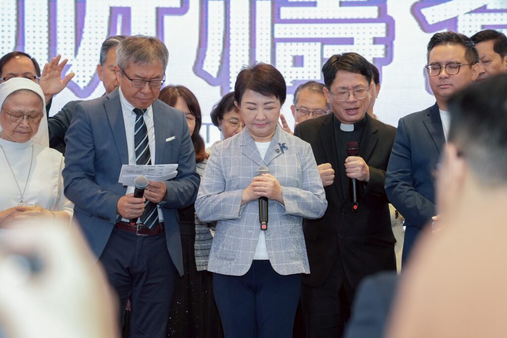 %E5%8F%B0%E4%B8%AD%E6%97%8C%E6%97%97%E6%95%99%E6%9C%83%E4%B8%BB%E4%BB%BB%E7%89%A7%E5%B8%AB%E8%94%A1%E6%99%B6%E7%8E%AB%E8%A1%A8%E7%A4%BA %E7%9B%A7%E5%B8%82%E9%95%B7%E4%B8%8D%E5%83%85%E6%98%AF%E5%9F%8E%E5%B8%82%E7%9A%84%E7%AE%A1%E7%90%86%E8%80%85 %E6%9B%B4%E6%98%AF%E5%AE%88%E8%AD%B7%E8%80%85%E8%88%87%E7%AF%89%E5%A4%A2%E8%80%85 %E5%A7%8B%E7%B5%82%E4%BB%A5%E6%99%BA%E6%85%A7%E8%88%87%E9%9F%8C%E6%80%A7%E9%9D%A2%E5%B0%8D%E6%8C%91%E6%88%B0 %E8%AE%93%E5%B8%82%E6%B0%91%E5%BE%97%E4%BB%A5%E5%AE%89%E5%B1%85%E6%A8%82%E6%A5%AD