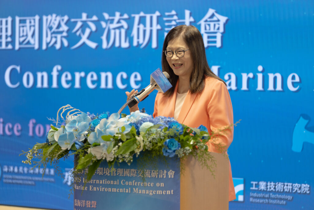2025海洋環境管理國際交流研討會 管碧玲:臺灣守護海洋啟航邁向國際 2 圖2.海洋委員會管碧玲主任委員致詞照