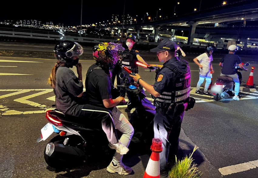 《圖說》土城分局透過分析轄內易交通違規熱區熱時，導入智慧交通科技輔助執法，轄內機車各類交通事故率下降約25%。〈土城分局提供〉