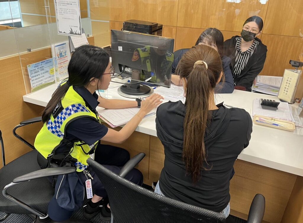 %E5%A5%B3%E8%AA%A4%E5%85%A5%E5%81%87%E4%BA%A4%E5%8F%8B%E7%9C%9F%E8%A9%90%E8%B2%A1%E9%99%B7%E9%98%B1%E5%B8%82%E6%94%BF%E8%AD%A6%E8%AE%93%E5%A5%B9%E8%8D%B7%E5%8C%85%E5%85%8D%E6%96%BC%E5%A4%B1%E8%A1%80