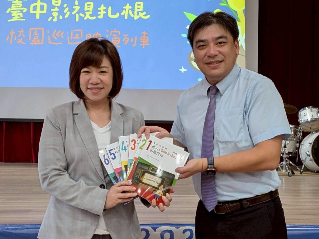 %E6%96%B0%E8%81%9E%E5%B1%80%E9%95%B7%E8%B4%88%E6%9B%B8%E7%B5%A6%E5%95%9F%E6%98%8E%E5%AD%B8%E6%A0%A1