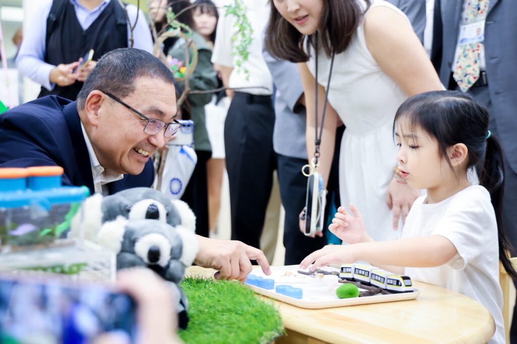 %E7%92%B0%E7%8B%80%E7%B7%9A%E5%8D%97%E6%A9%9F%E5%BB%A0%E5%85%A7%E8%A8%AD%E7%AB%8B%E9%9D%9E%E7%87%9F%E5%88%A9%E5%B9%BC%E5%85%92%E5%9C%92%EF%BC%8C%E6%8F%90%E4%BE%9B%E5%93%A1%E5%B7%A5%E5%8F%8A%E5%B8%82%E6%B0%91%E6%9B%B4%E5%AE%8C%E5%96%84%E7%9A%84%E6%95%99%E8%82%B2%E6%89%98%E8%82%B2%E8%B3%87%E6%BA%90