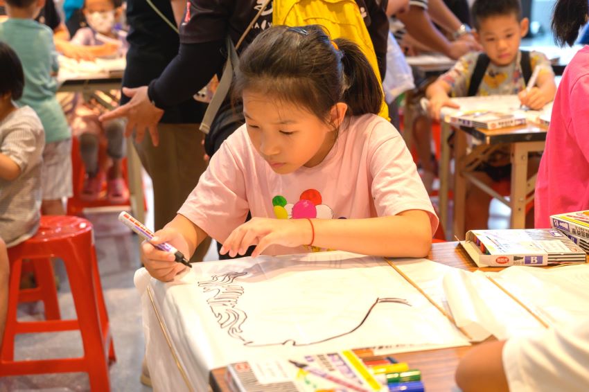 《圖說》現場有免費親子彩繪風箏DIY。〈石門區公所提供〉