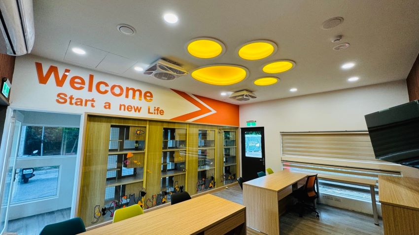 《圖說》中和動物之家設置民眾與動物互動空間，有助提升認養率與認養品質。〈農業局提供〉