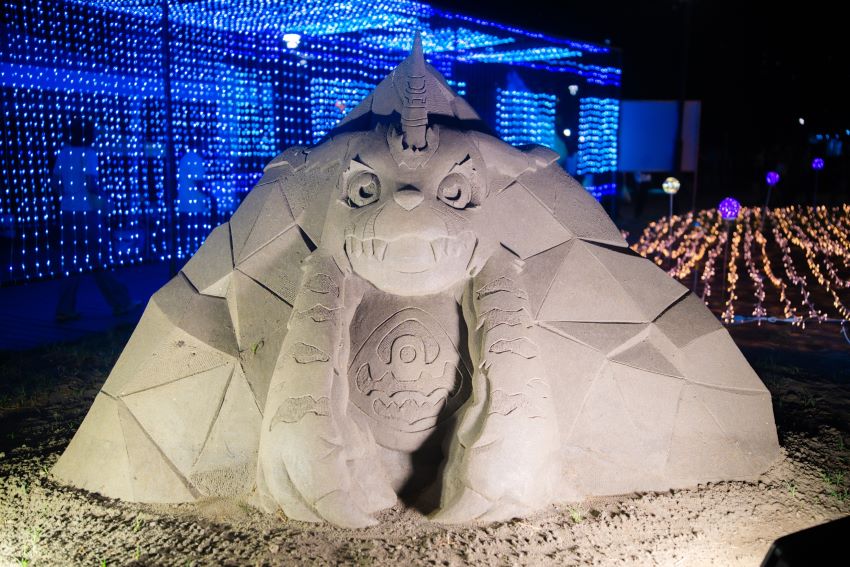 《圖說》八里城市沙雕展展至10月12日。〈高灘處提供〉