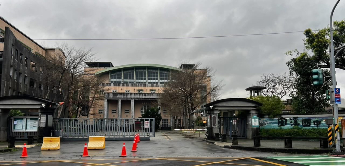 【獨家】【新北校園霸凌爭議】三峽安溪國中女學生遭同學毆傷瘀青!! 家長怒控劣師失職還附和共笑 三峽安溪國中日前驚爆疑似校園霸凌事件,該班班導遭家長怒控消極處理。(記者徐煜勝攝)